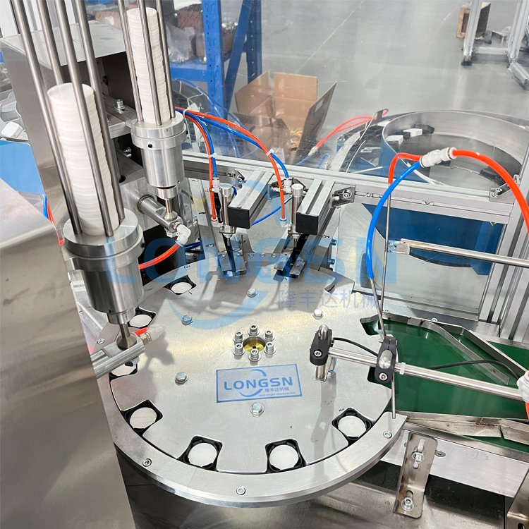 Machine à plaquettes à capuchon de capuchon carré en plastique Automatique