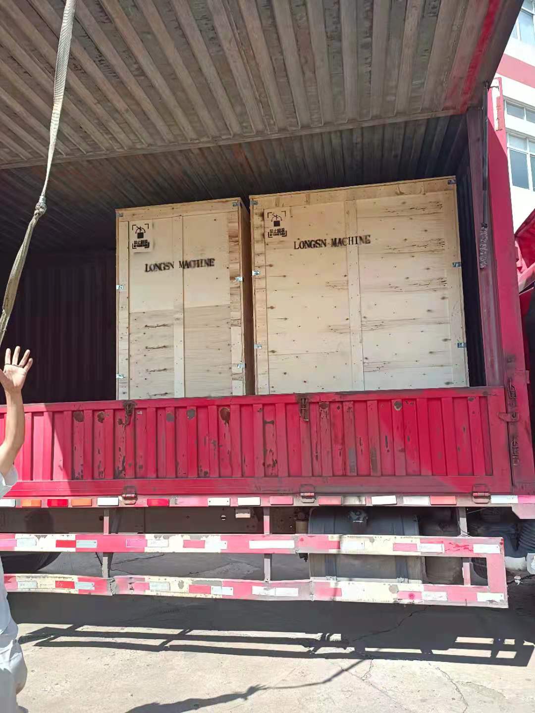 machine &agrave; garniture