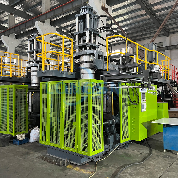 machine &agrave; mouler de soufflage