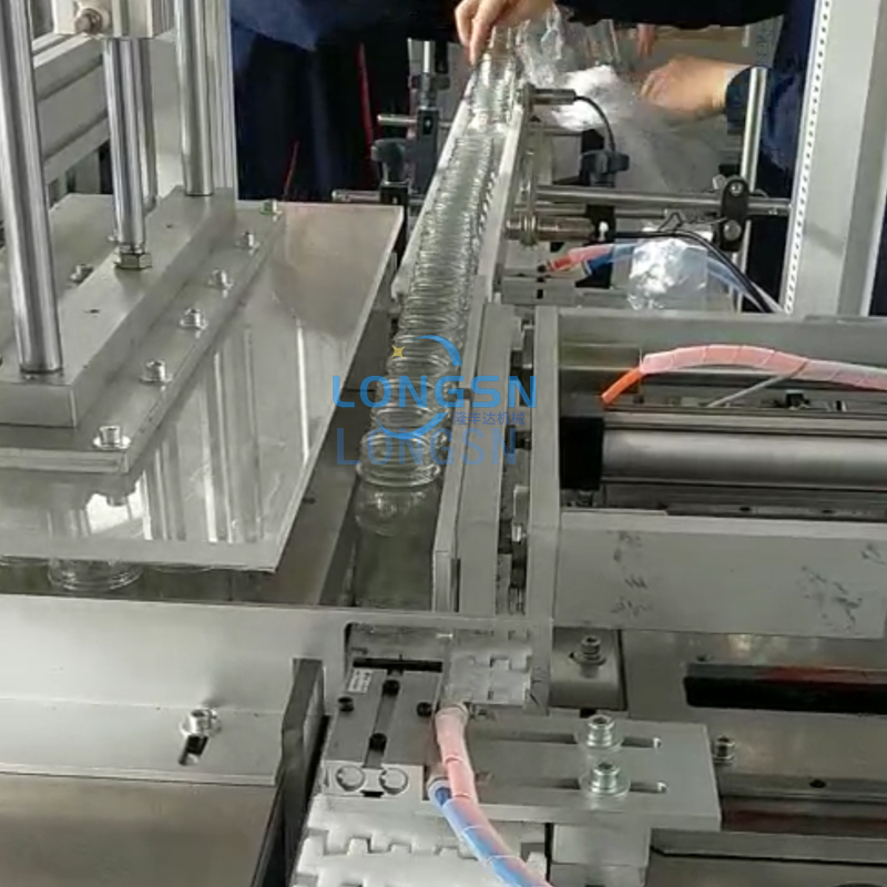 Machine d'emballage de bouteille vide